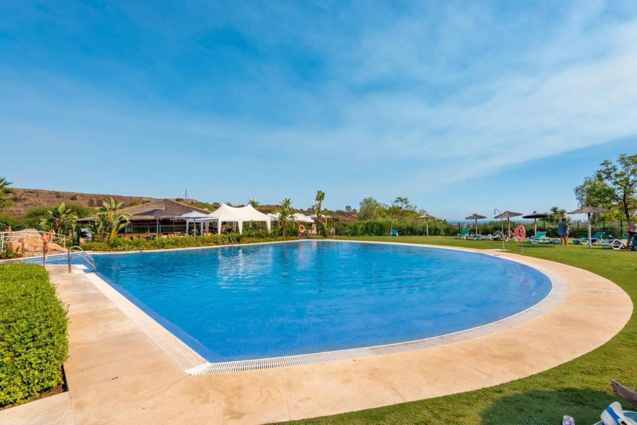 Resort Parque Botanico Club & Country เอสเตโปนา ภายนอก รูปภาพ